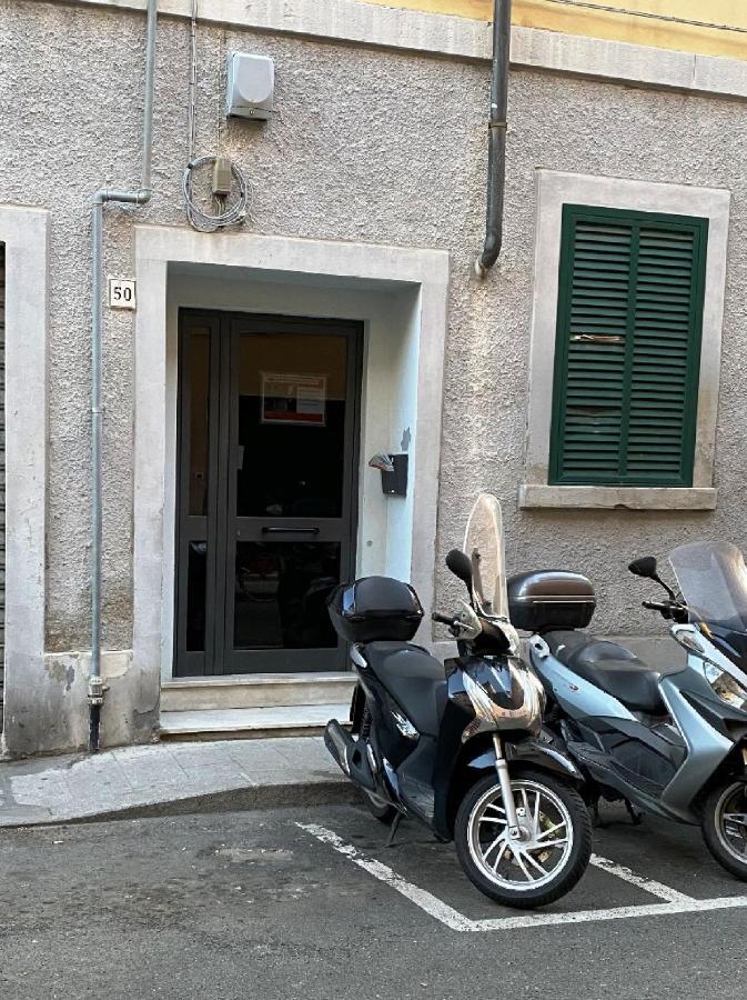 Casamieli, Nuovo, Vicino Al Porto Al Mare E Al Centro Apartment Livorno Bagian luar foto